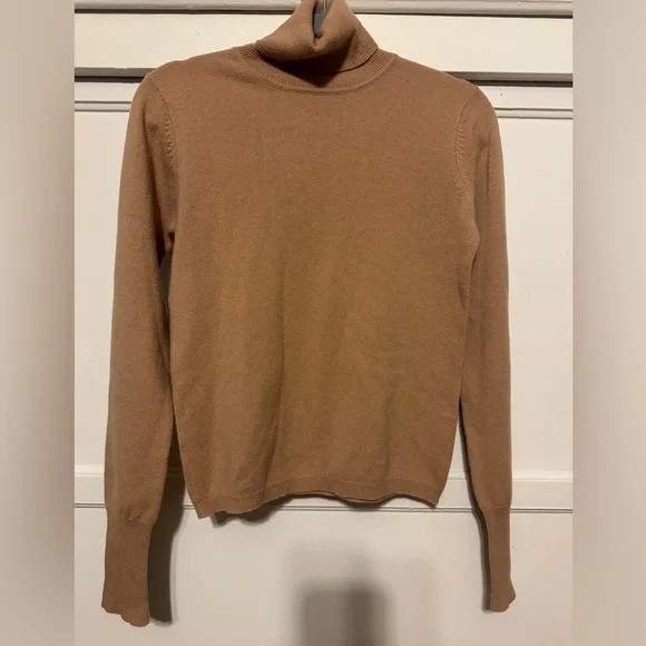 White+Warren Ribbed Classic Cashmere Turtleneck in Camel size S - Picture 2 of 4